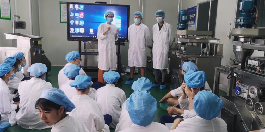 白云山Z6人生就是博公司校企智慧课堂开讲啦！！！