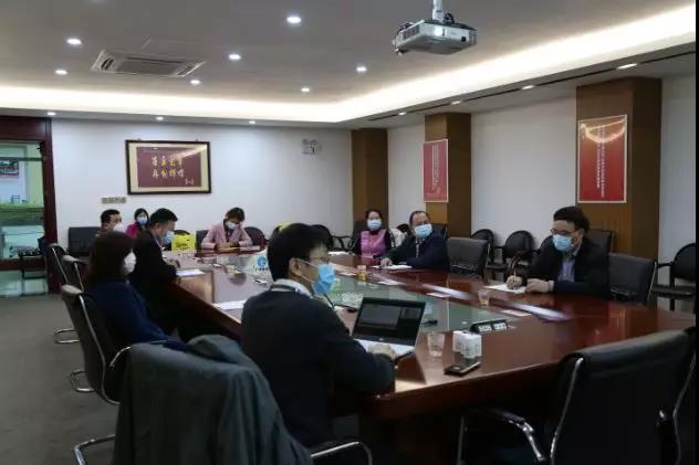 省药监局党组成员苏盛锋率队赴白云山Z6人生就是博公司调研督导事情